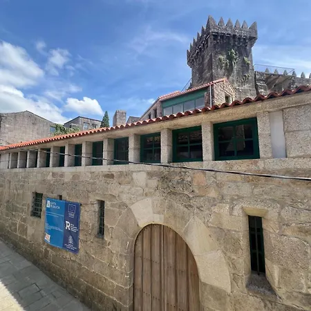 Apartamentos-loft A Muralla * Tui