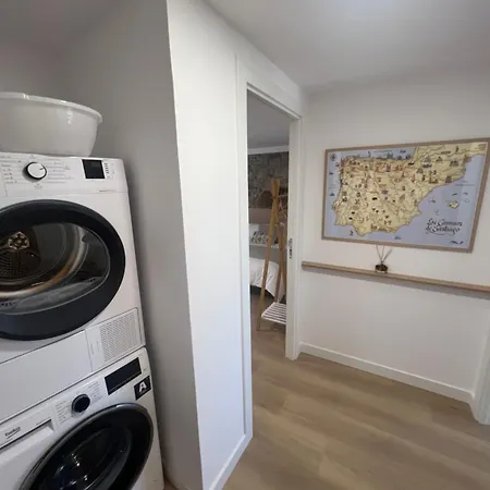 Apartamentos-loft A Muralla Lejlighed