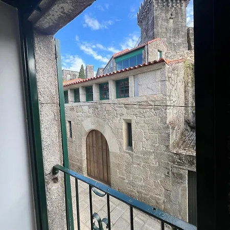 Apartamentos-loft A Muralla * Tui